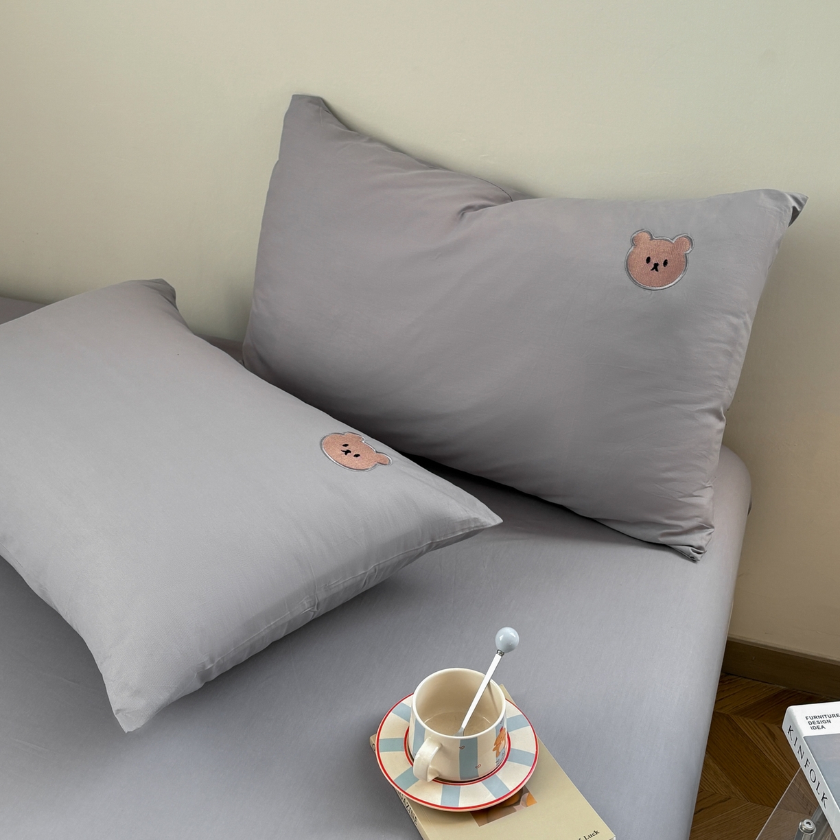 91家纺网 家纺一手货源 找家纺 居眠 2026新款全棉纯棉单层米乐熊单枕套枕套单件 米乐熊-灰色