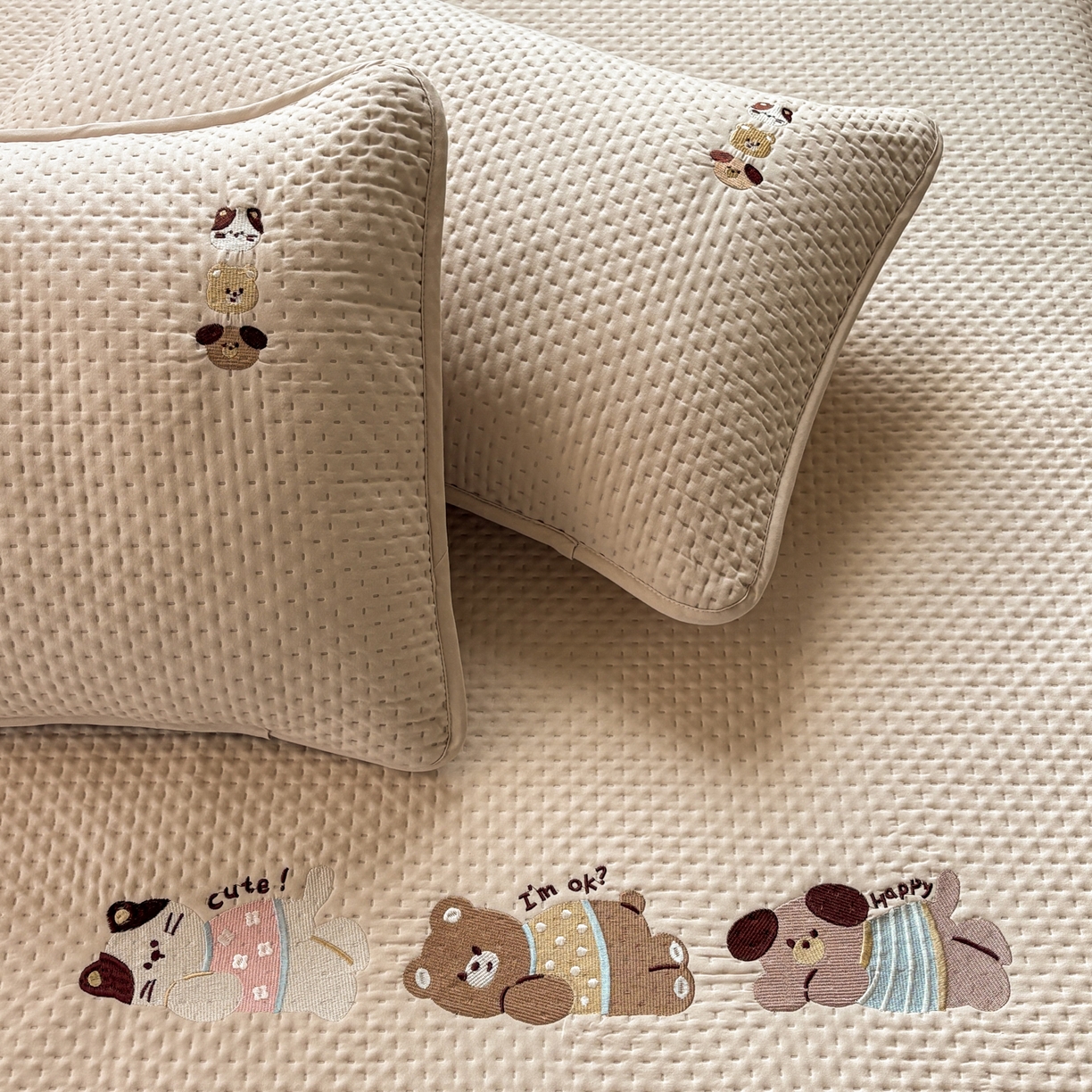 91家纺网 家纺一手货源 找家纺 居眠 2026新款卡通刺绣夹棉防水单枕套枕套单件-童话乐园 童话乐园-卡其