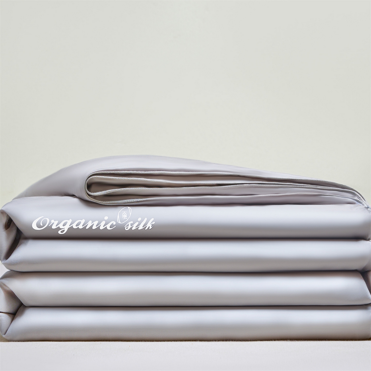 91家纺网 家纺一手货源 找家纺 恬思语家纺 2026春夏新品纯色莱赛尔天丝蚕丝夏被夏凉被空调被 若云-星灰