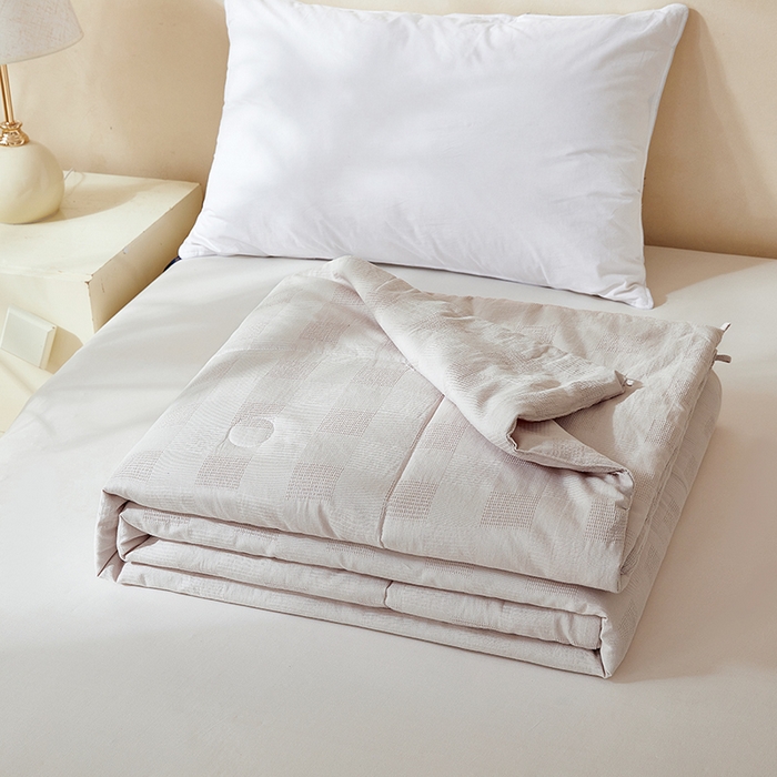 91家纺网 家纺一手货源 找家纺 阳光被业 2026新款100%纯棉大提花夏凉被大豆空调被 全棉春秋被学生棉被 浅灰