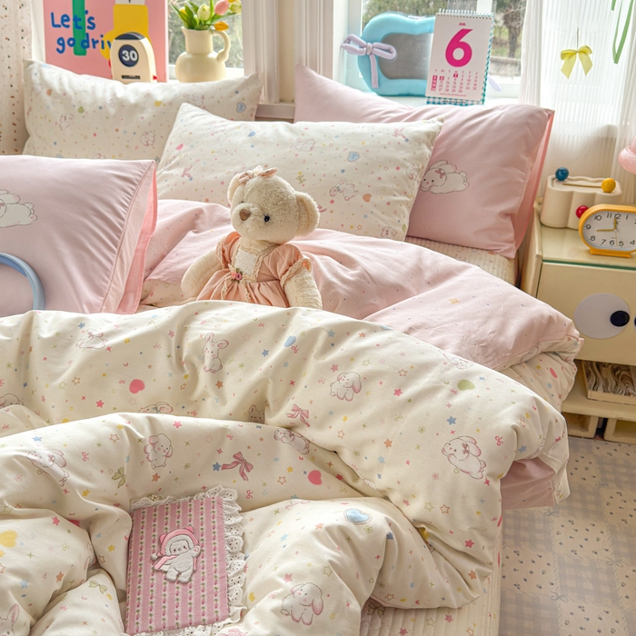 91家纺网 家纺一手货源 找家纺 Sweet dreams甜梦 2026新款小清新卡通全棉纯棉印花床盖四件套 星星小兔