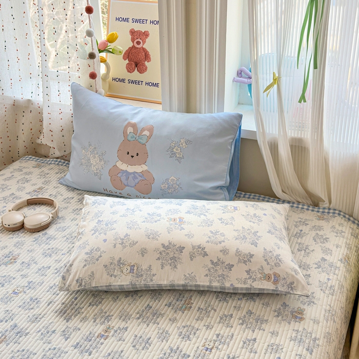 91家纺网 家纺一手货源 找家纺 Sweet dreams甜梦 2026新款小清新卡通全棉纯棉印花床盖四件套 碎花小兔