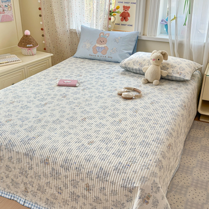 91家纺网 家纺一手货源 找家纺 Sweet dreams甜梦 2026新款小清新卡通全棉纯棉印花床盖四件套 碎花小兔