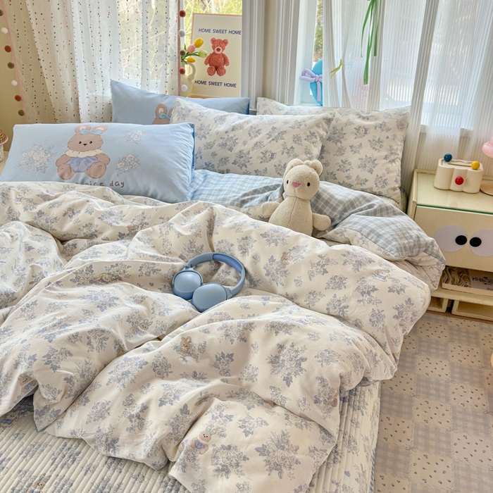 91家纺网 家纺一手货源 找家纺 Sweet dreams甜梦 2026新款小清新卡通全棉纯棉印花床盖四件套 碎花小兔