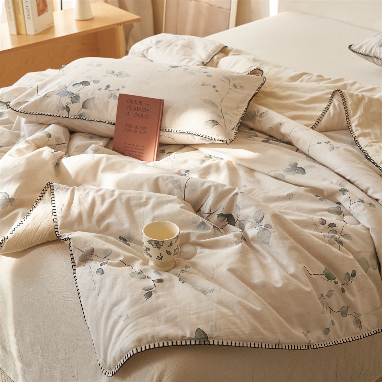 91家纺网 家纺一手货源 找家纺 恬思语家纺 2026春夏新款棉麻印花棉花夏被空调被夏凉被四件套花卉系列 墨芙