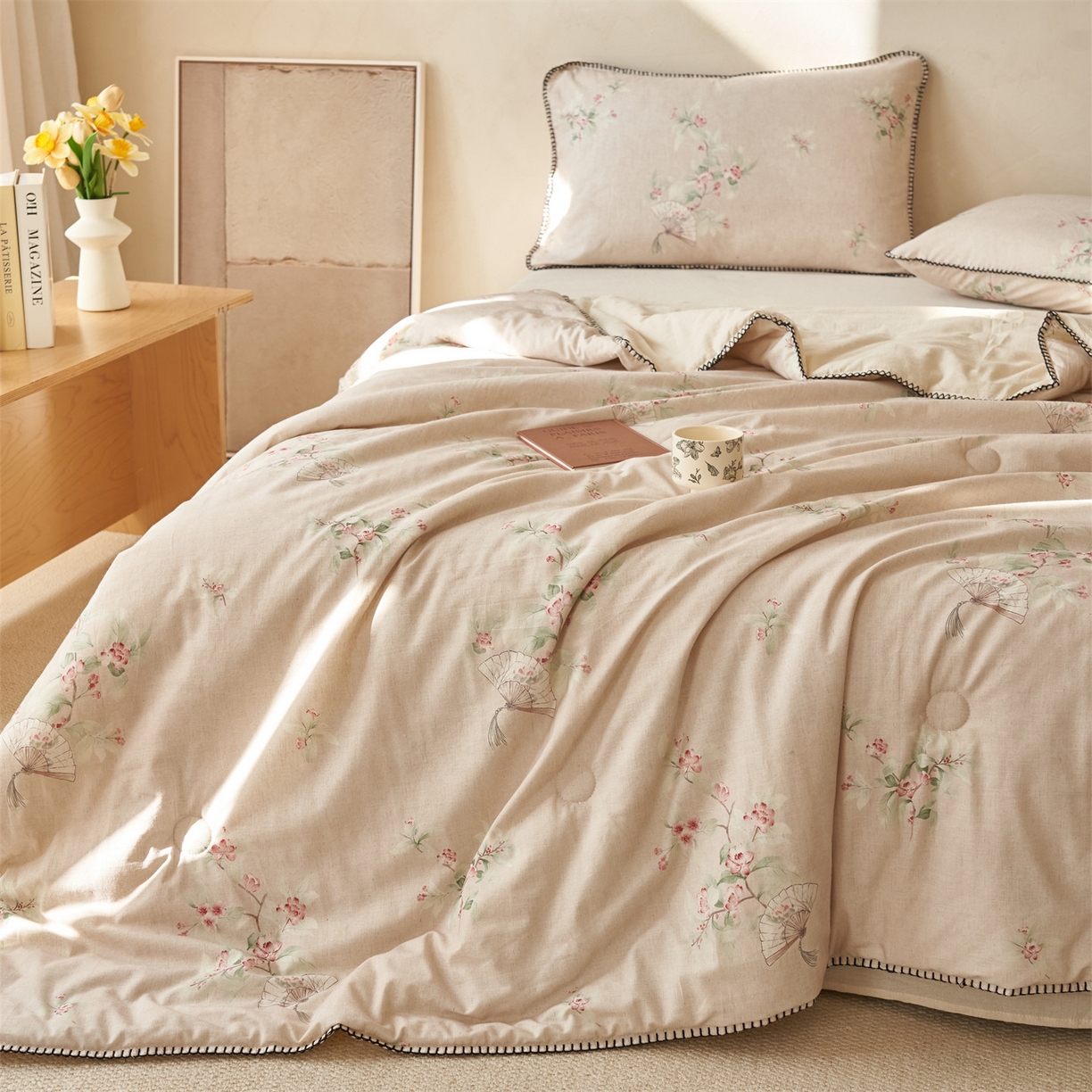 91家纺网 家纺一手货源 找家纺 恬思语家纺 2026春夏新款棉麻印花棉花夏被空调被夏凉被四件套花卉系列 花兮