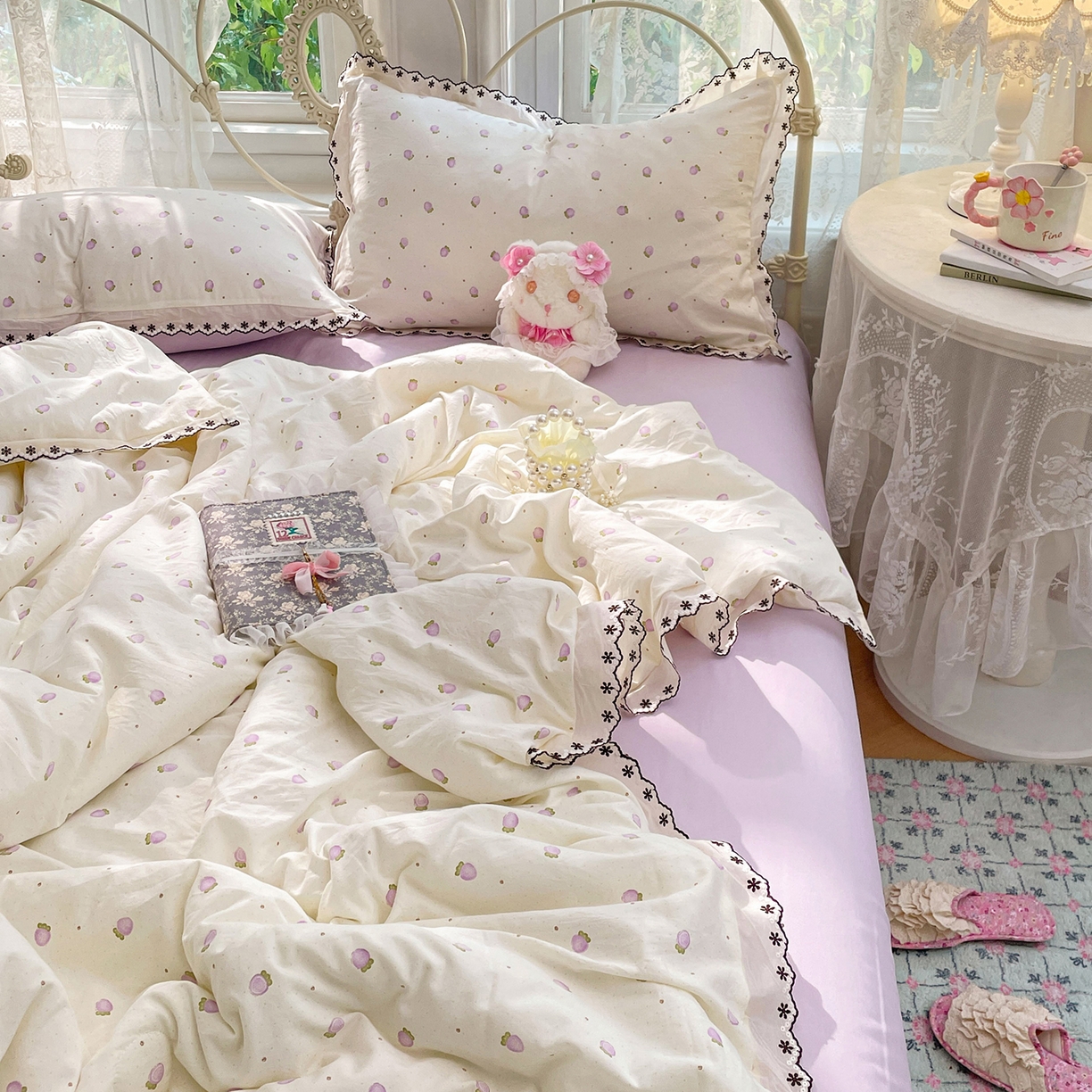 91家纺网 家纺一手货源 找家纺 康纳利 2026新款全棉花边夏被古法水洗云感棉空调被夏被四件套 粉紫绮梦