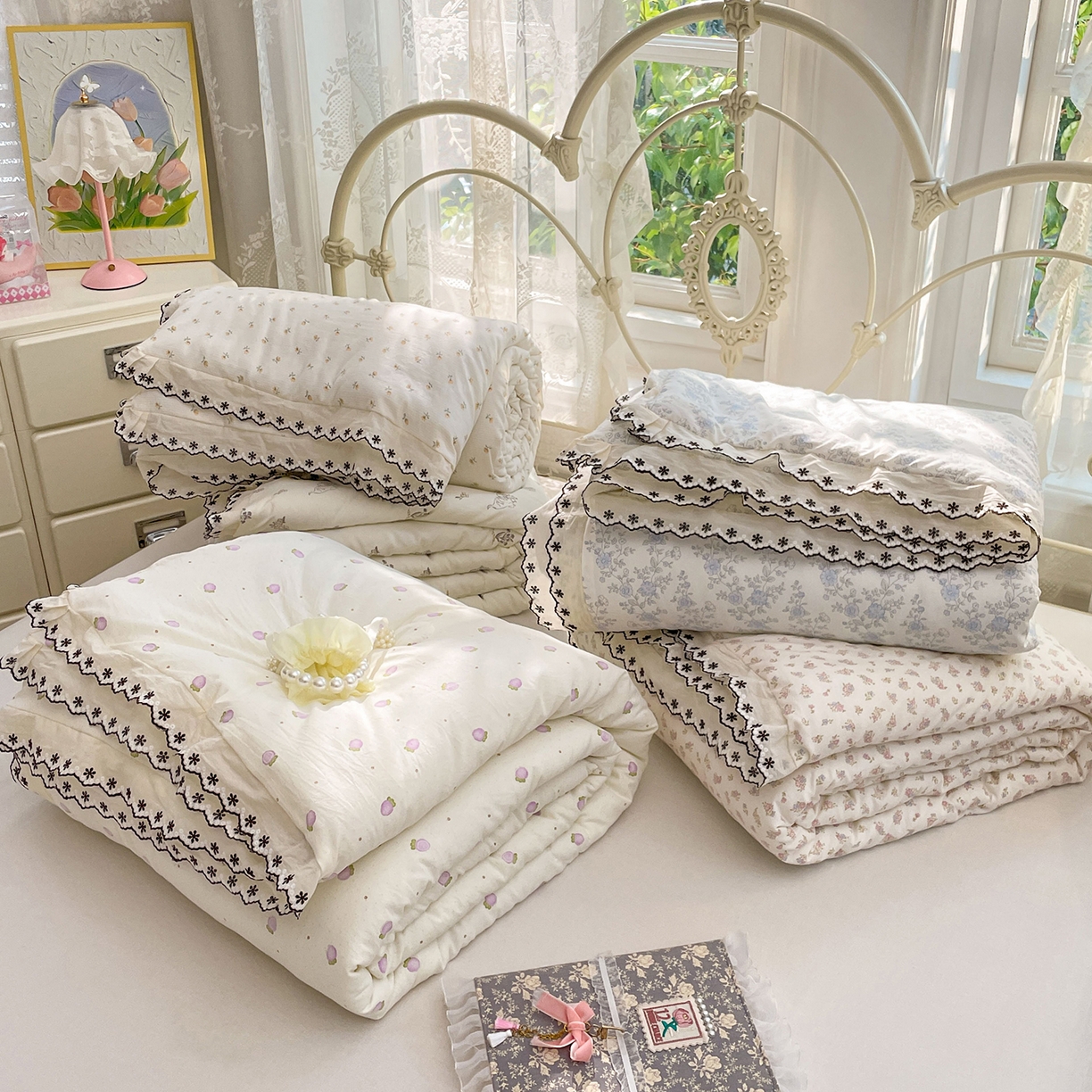 91家纺网 家纺一手货源 找家纺 康纳利 2026新款全棉花边夏被古法水洗云感棉空调被夏被四件套 组合（仅参考）