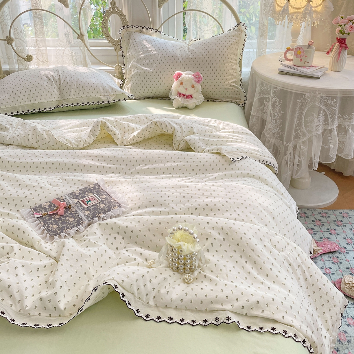 91家纺网 家纺一手货源 找家纺 康纳利 2026新款全棉花边夏被古法水洗云感棉空调被夏被四件套 春芽浅漾