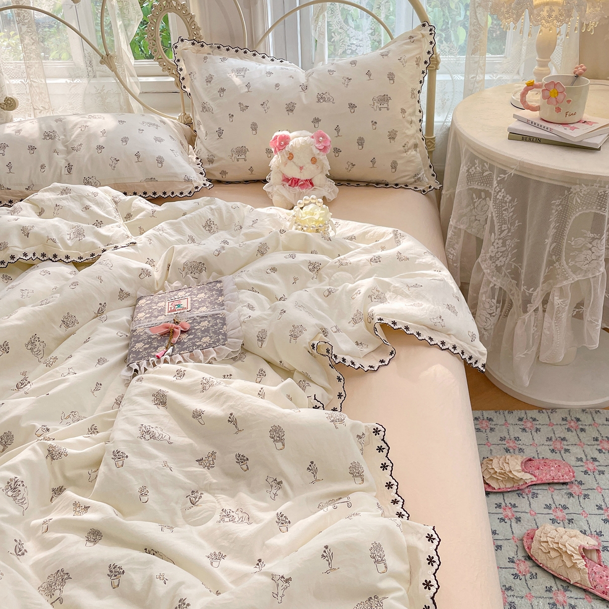 91家纺网 家纺一手货源 找家纺 康纳利 2026新款全棉花边夏被古法水洗云感棉空调被夏被四件套 浅草花语