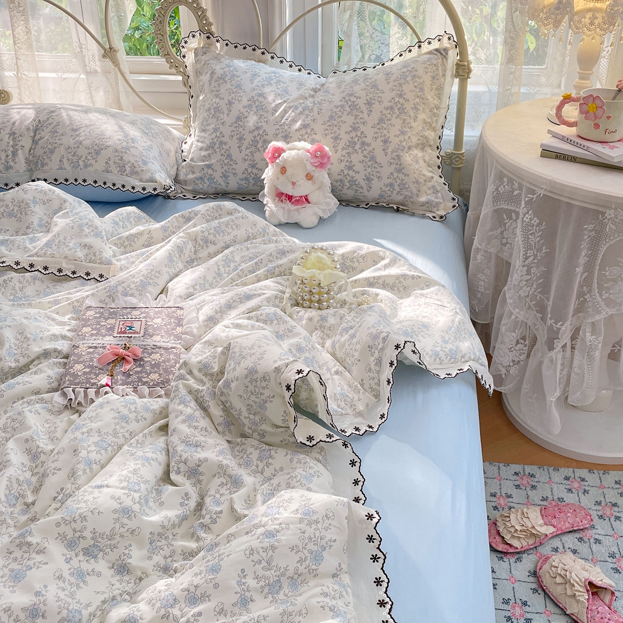 91家纺网 家纺一手货源 找家纺 康纳利 2026新款全棉花边夏被古法水洗云感棉空调被夏被四件套 蕾丝蓝韵