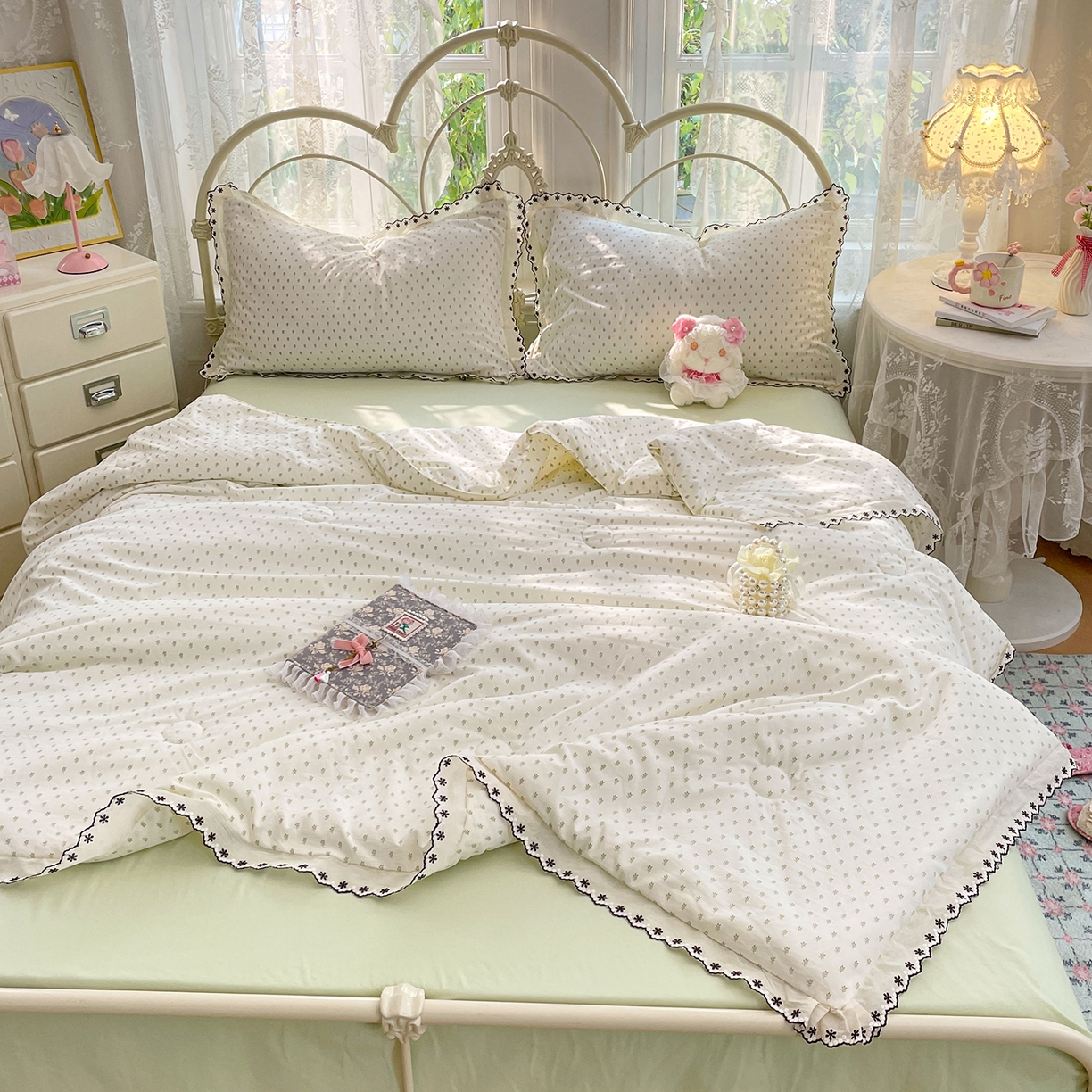 91家纺网 家纺一手货源 找家纺 康纳利 2026新款全棉花边夏被古法水洗云感棉空调被夏被四件套 春芽浅漾