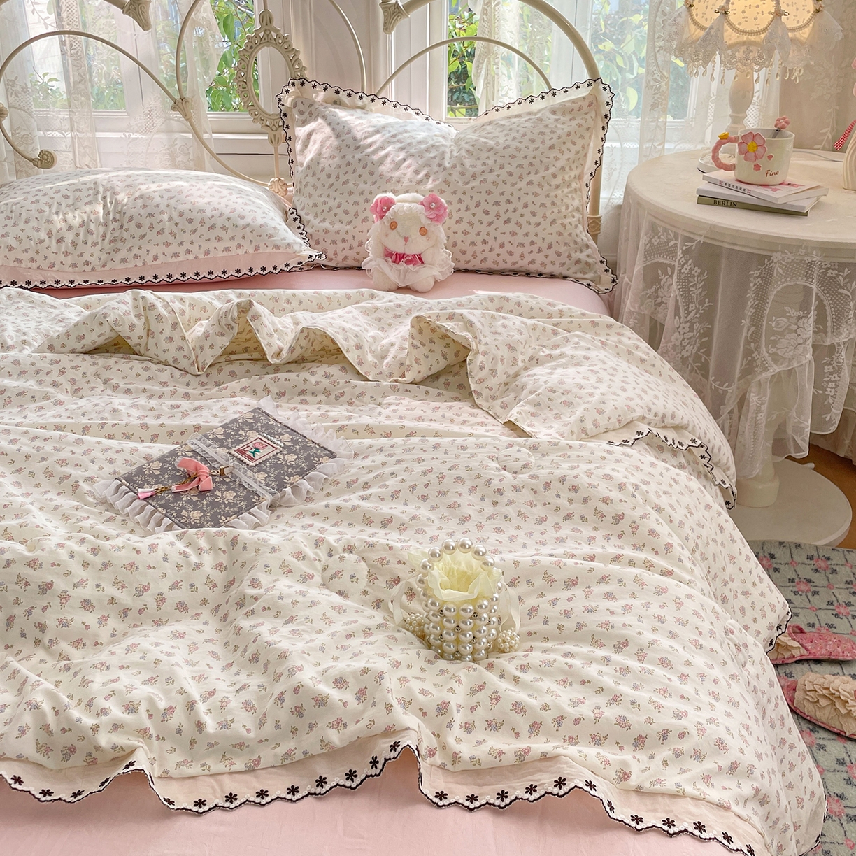 91家纺网 家纺一手货源 找家纺 康纳利 2026新款全棉花边夏被古法水洗云感棉空调被夏被四件套 粉樱漫语