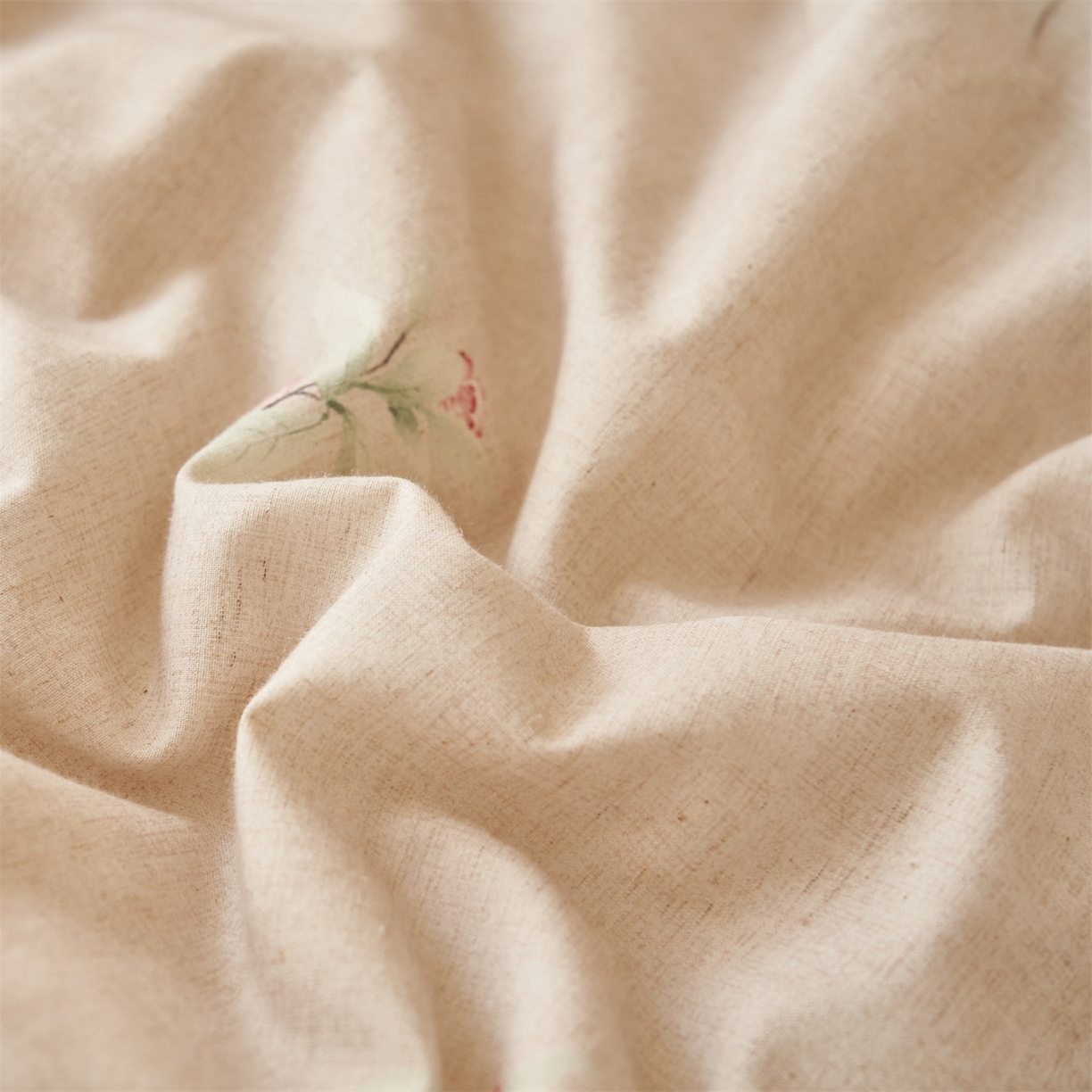 91家纺网 家纺一手货源 找家纺 恬思语家纺 2026春夏新款棉麻印花棉花夏被空调被夏凉被四件套花卉系列 花兮