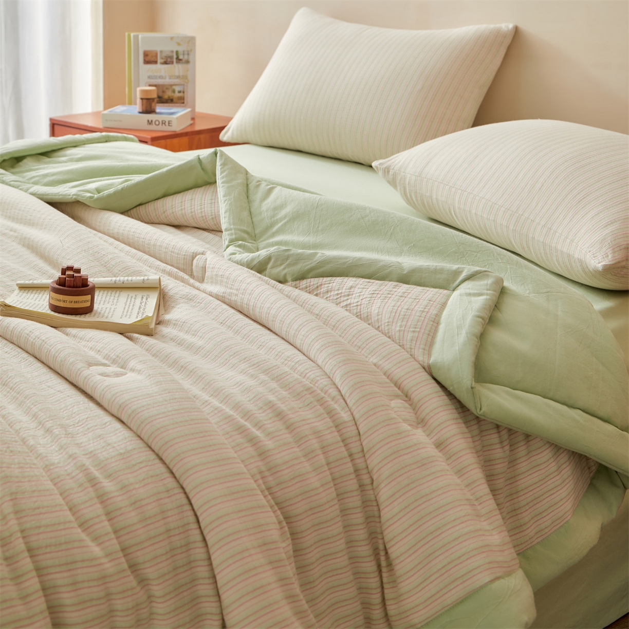 91家纺网 家纺一手货源 找家纺 恬思语家纺 2026春夏新款棉麻竖条大豆夏被夏凉被空调被素锦系列 素锦-绿