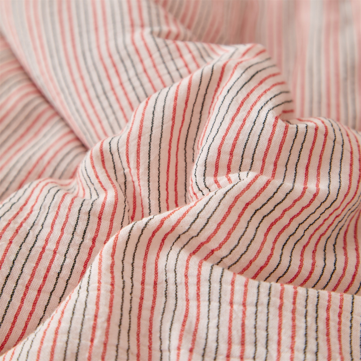 91家纺网 家纺一手货源 找家纺 恬思语家纺 2026春夏新款棉麻竖条大豆夏被夏凉被空调被素锦系列 素锦-粉