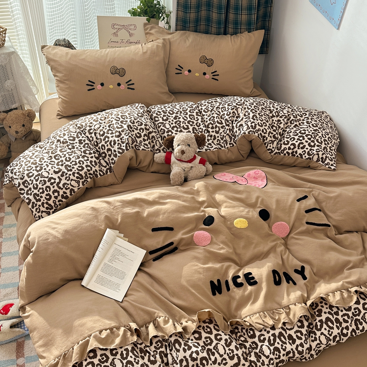 91家纺网 家纺一手货源 找家纺 （总）老K (原美阁） 2026新款荷叶边豹纹KT猫毛巾绣四件套