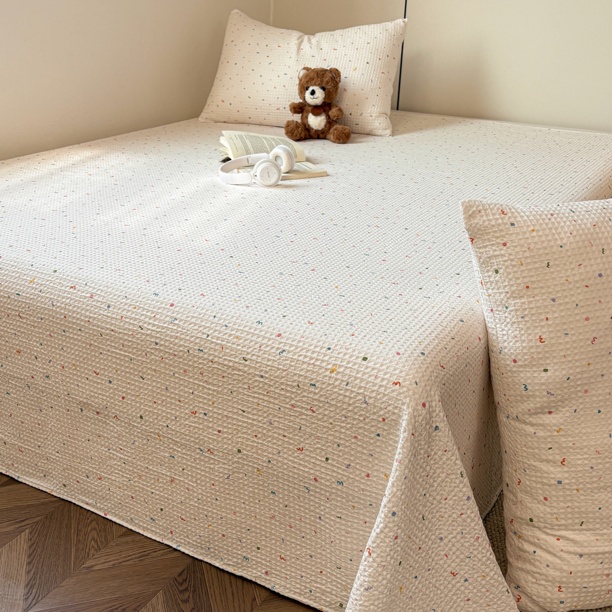 91家纺网 家纺一手货源 找家纺 居眠 2026新款全棉印花华夫格床单 彩带条