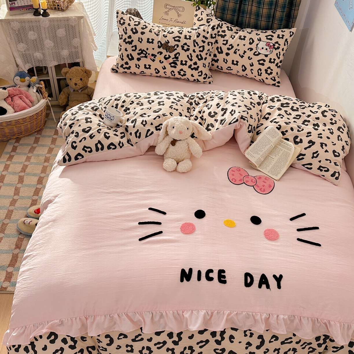 91家纺网 家纺一手货源 找家纺 （总）老K (原美阁） 2026新款荷叶边豹纹KT猫毛巾绣四件套