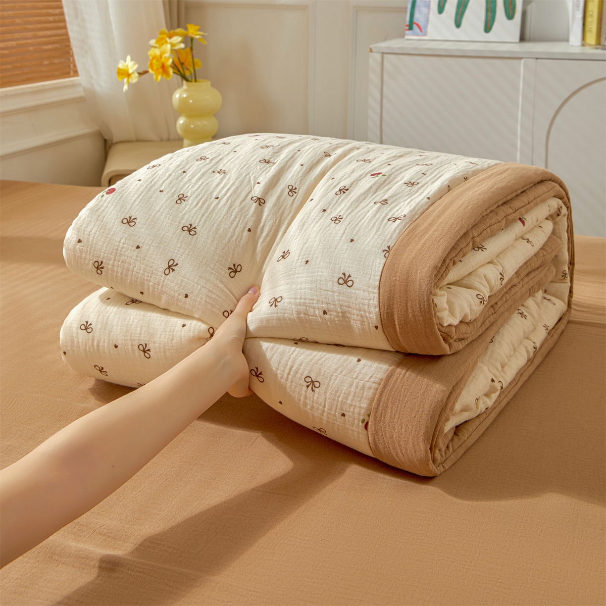 91家纺网 家纺一手货源 找家纺 恬思语家纺 2026春夏新款里外全棉皱皱纱印花棉花夏被夏凉被空调被 同心结