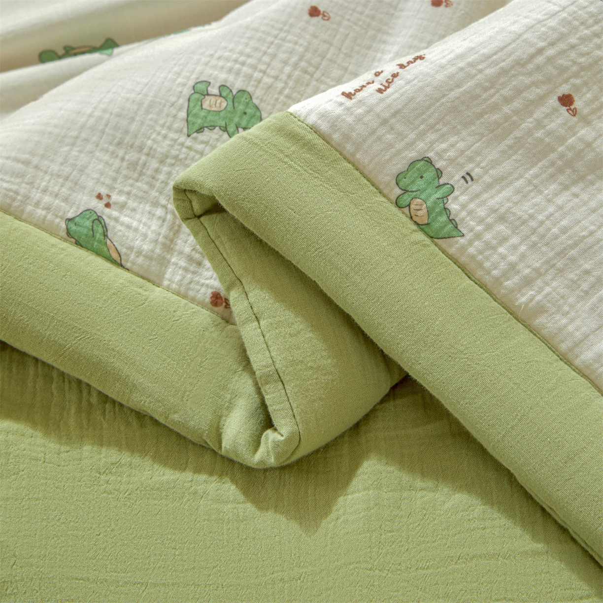 91家纺网 家纺一手货源 找家纺 恬思语家纺 2026春夏新款里外全棉皱皱纱印花棉花夏被夏凉被空调被 恐龙乐园