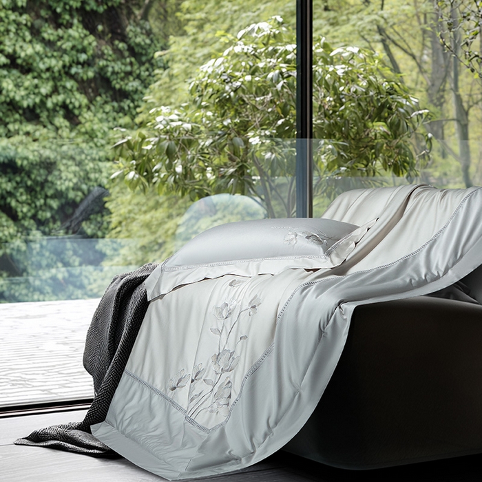 91家纺网 家纺一手货源 找家纺 诗黛尔家纺 2026春夏新款长绒棉刺绣四件套 叶澜居系列 叶澜居-绅士灰