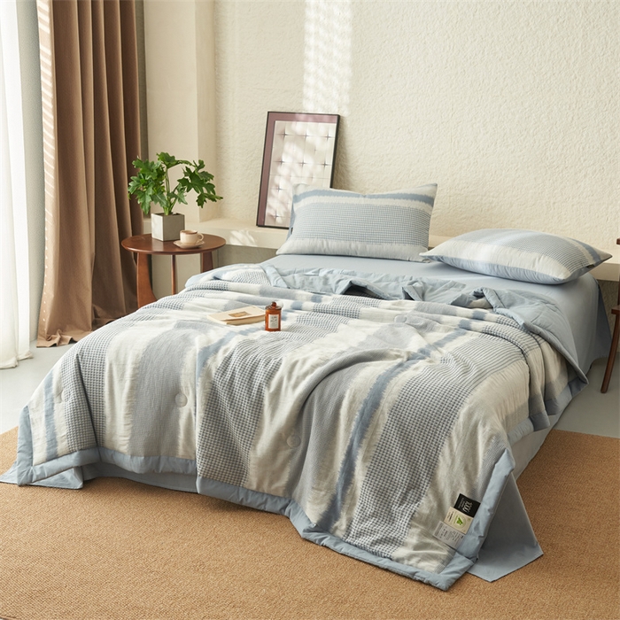 91家纺网 家纺一手货源 找家纺 恬思语家纺 2026春夏新款A类全棉色织大提花棉花夏凉被空调被夏被 洛川-蓝