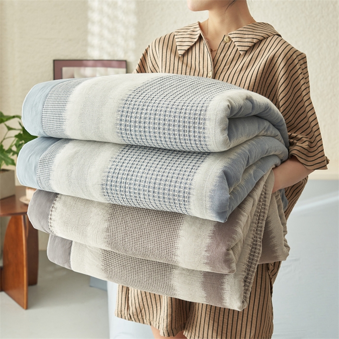 91家纺网 家纺一手货源 找家纺 恬思语家纺 2026春夏新款A类全棉色织大提花棉花夏凉被空调被夏被 组合图仅供参考不可下单