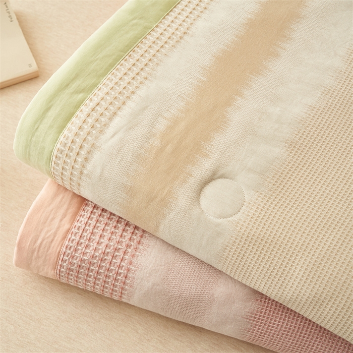 91家纺网 家纺一手货源 找家纺 恬思语家纺 2026春夏新款A类全棉色织大提花棉花夏凉被空调被夏被 组合图仅供参考不可下单