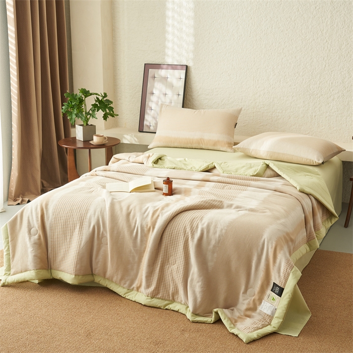 91家纺网 家纺一手货源 找家纺 恬思语家纺 2026春夏新款A类全棉色织大提花棉花夏凉被空调被夏被 洛川-绿