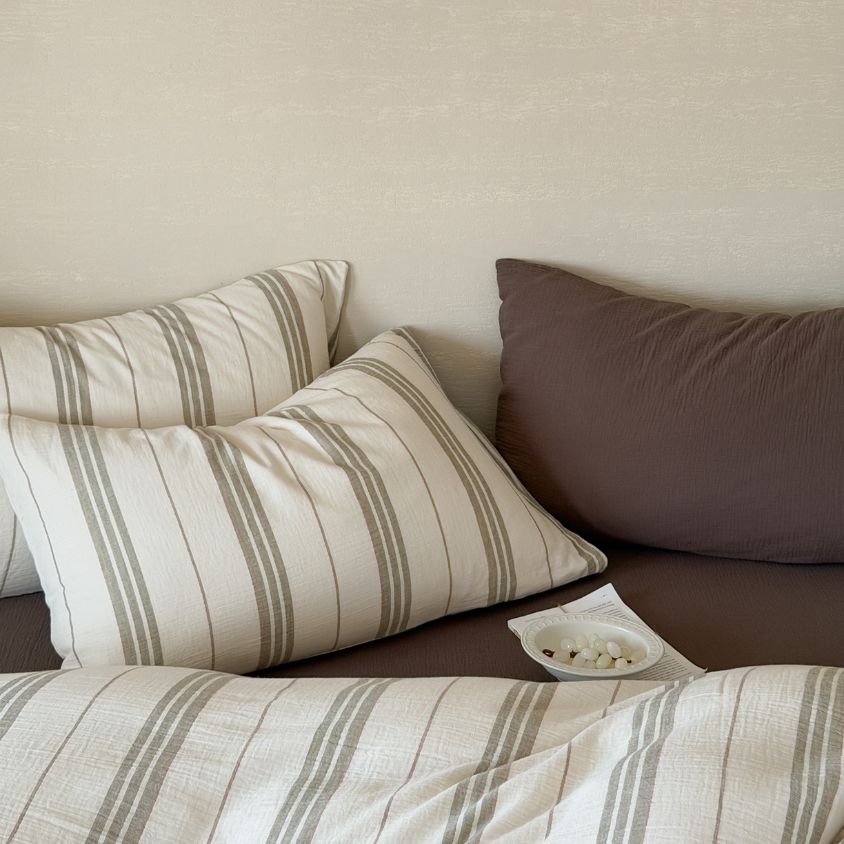 91家纺网 家纺一手货源 找家纺 山舍家居 2026新款全棉纯棉色织条纹皱皱纱布四件套 都市航海