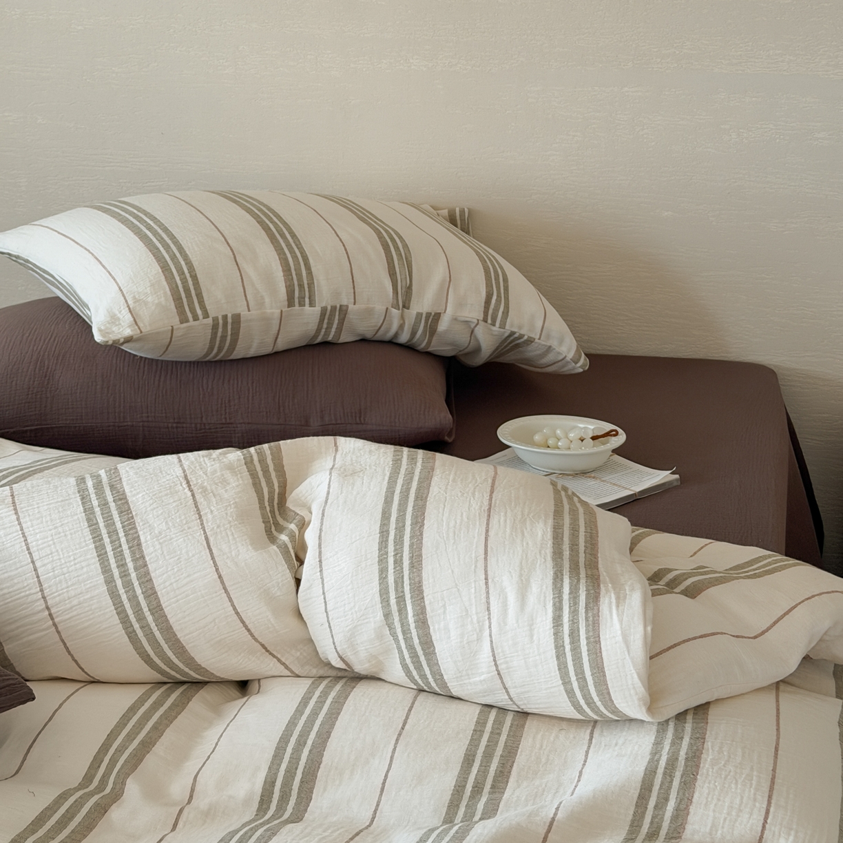 91家纺网 家纺一手货源 找家纺 山舍家居 2026新款全棉纯棉色织条纹皱皱纱布四件套 都市航海