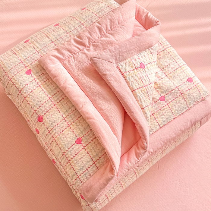 91家纺网 家纺一手货源 找家纺 家喜爱 2026年新款双层皱皱纱新疆棉花夏被夏凉被空调被【可开专票  普票】 格格心