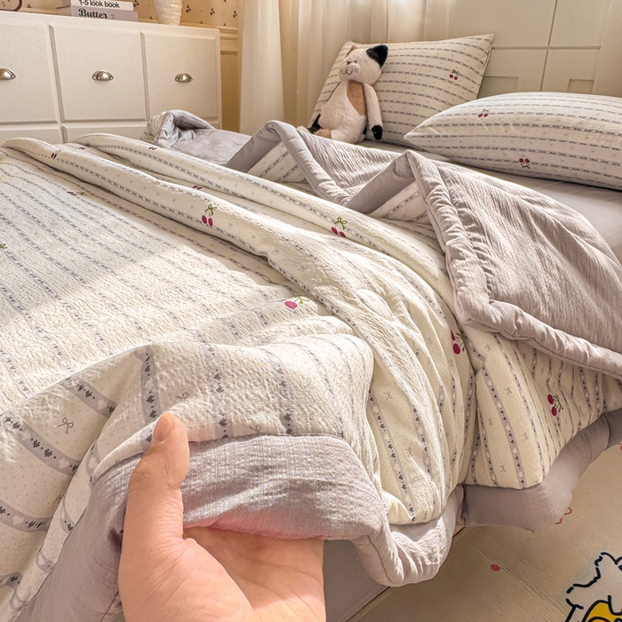 91家纺网 家纺一手货源 找家纺 家喜爱 2026年新款双层皱皱纱新疆棉花夏被夏凉被空调被【可开专票  普票】 春日樱桃园