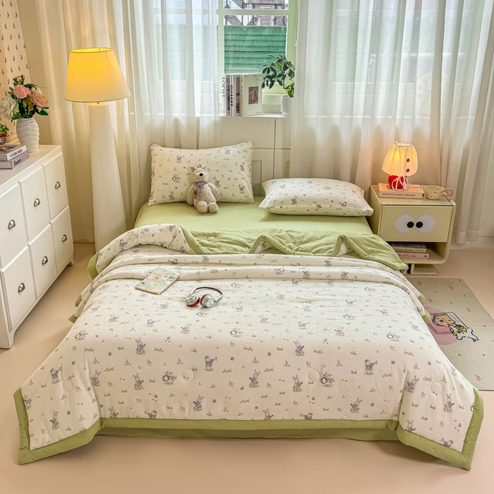 91家纺网 家纺一手货源 找家纺 家喜爱 2026年新款双层皱皱纱新疆棉花夏被夏凉被空调被【可开专票  普票】 绿野迷踪