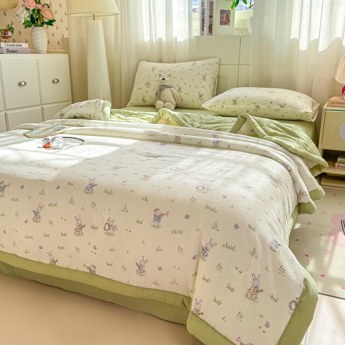 91家纺网 家纺一手货源 找家纺 家喜爱 2026年新款双层皱皱纱新疆棉花夏被夏凉被空调被【可开专票  普票】 绿野迷踪