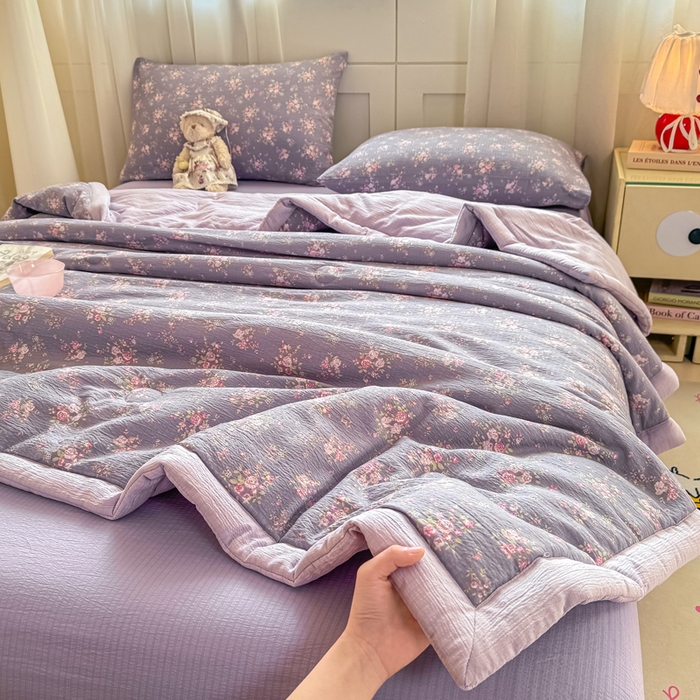 91家纺网 家纺一手货源 找家纺 家喜爱 2026年新款双层皱皱纱新疆棉花夏被夏凉被空调被【可开专票  普票】 墨夏凉花