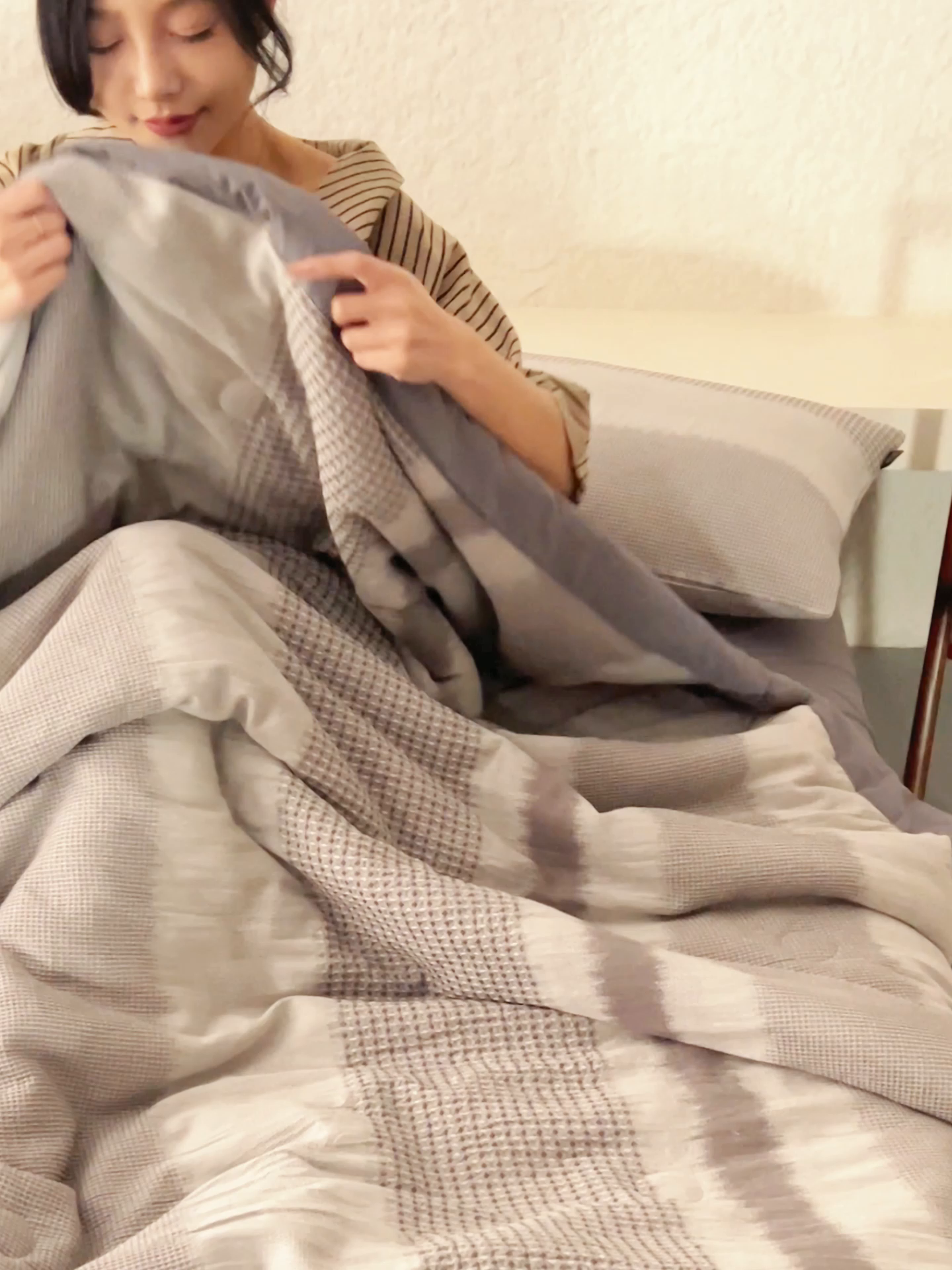 91家纺网 家纺一手货源 找家纺 恬思语家纺 2026春夏新款A类全棉色织大提花棉花夏凉被空调被夏被 洛川-灰