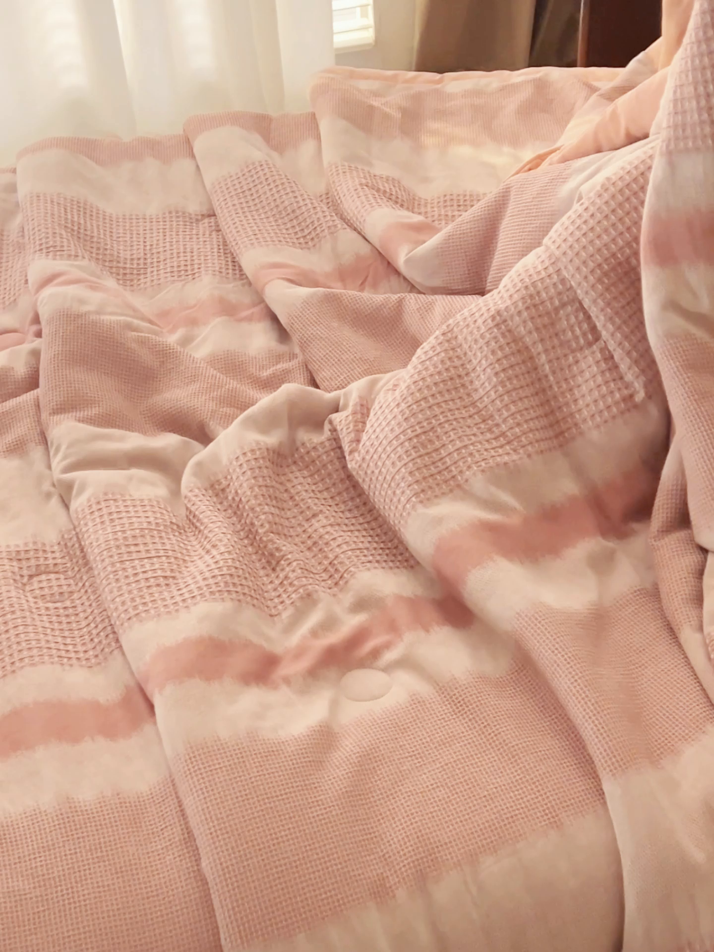 91家纺网 家纺一手货源 找家纺 恬思语家纺 2026春夏新款A类全棉色织大提花棉花夏凉被空调被夏被 洛川-粉