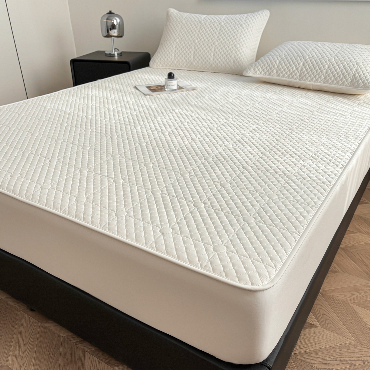 91家纺网 家纺一手货源 找家纺 居眠 2026新款全棉夹棉棋盘格床笠 棋盘格-奶白