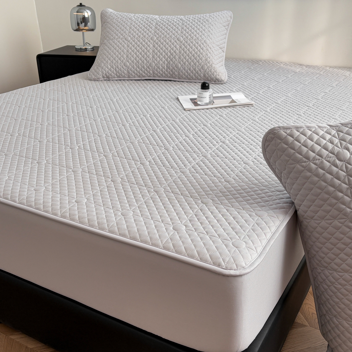 91家纺网 家纺一手货源 找家纺 居眠 2026新款全棉夹棉棋盘格床笠 棋盘格-星灰