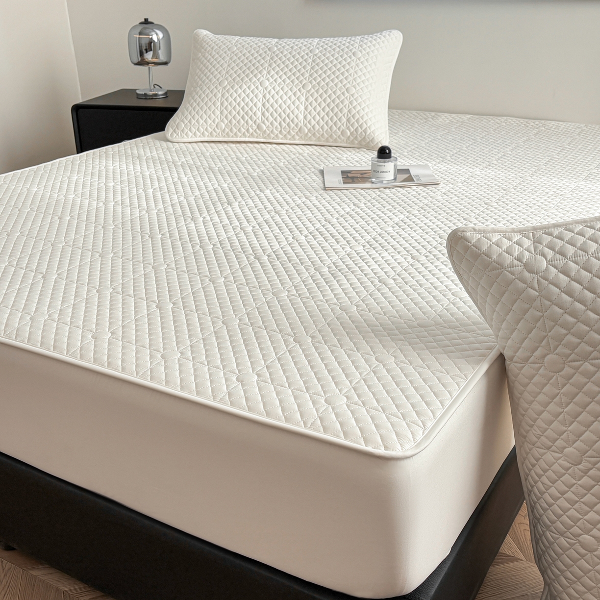 91家纺网 家纺一手货源 找家纺 （总）居眠 2026新款全棉夹棉棋盘格床笠