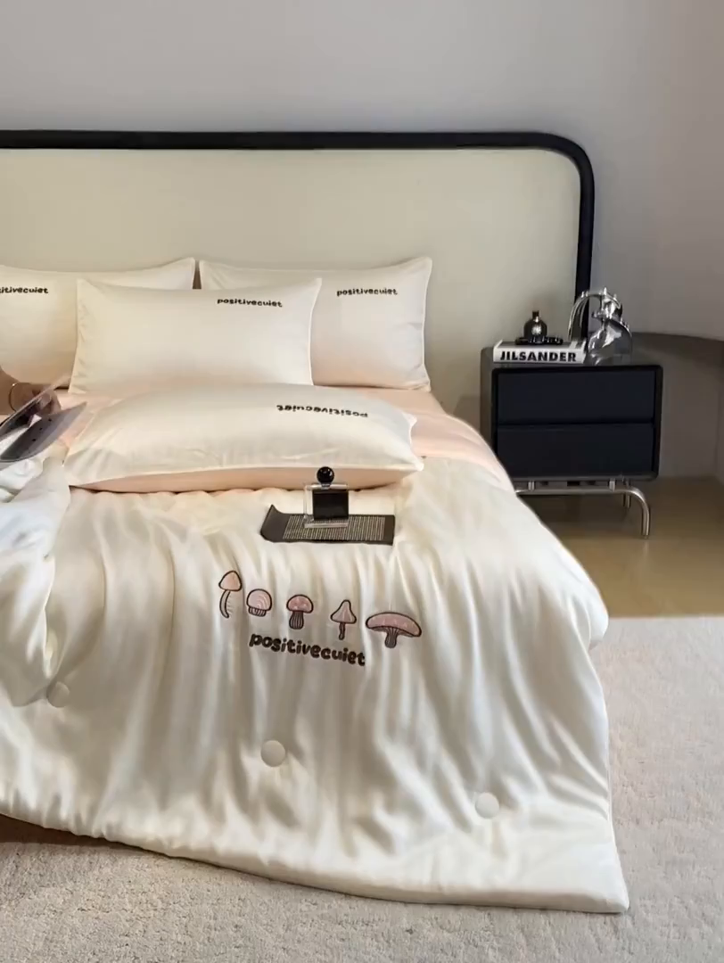 91家纺网 家纺一手货源 找家纺 （总）云棉坊 2026新款水洗真丝滚边刺绣款-蘑菇系列