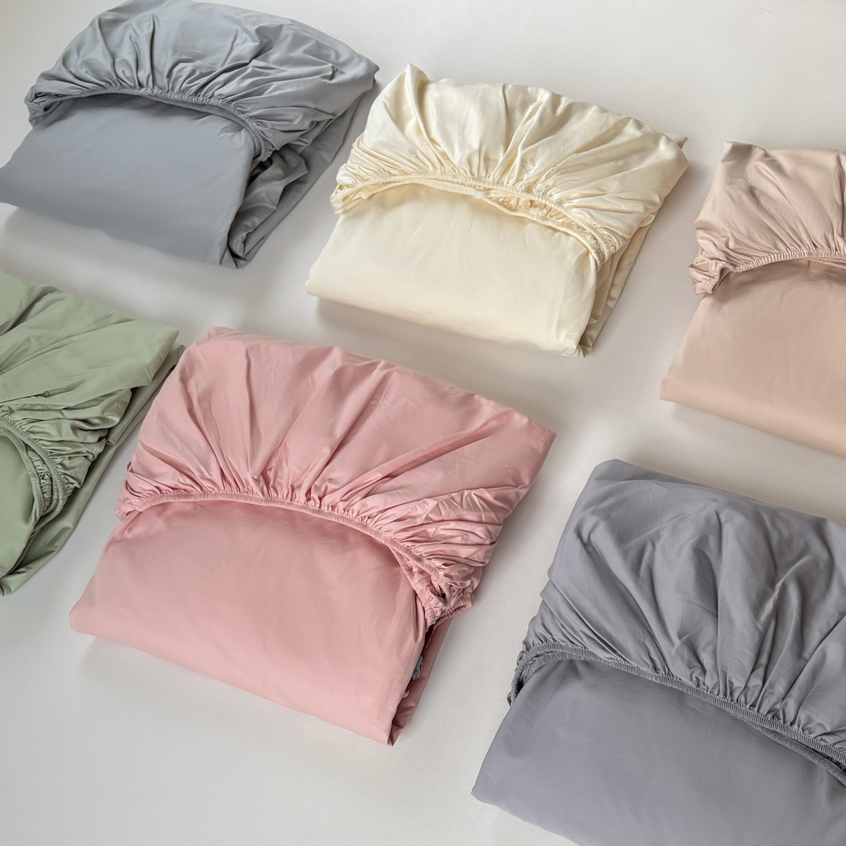 91家纺网 家纺一手货源 找家纺 居眠 2026新款全棉单层米乐熊床笠 组合叠拍