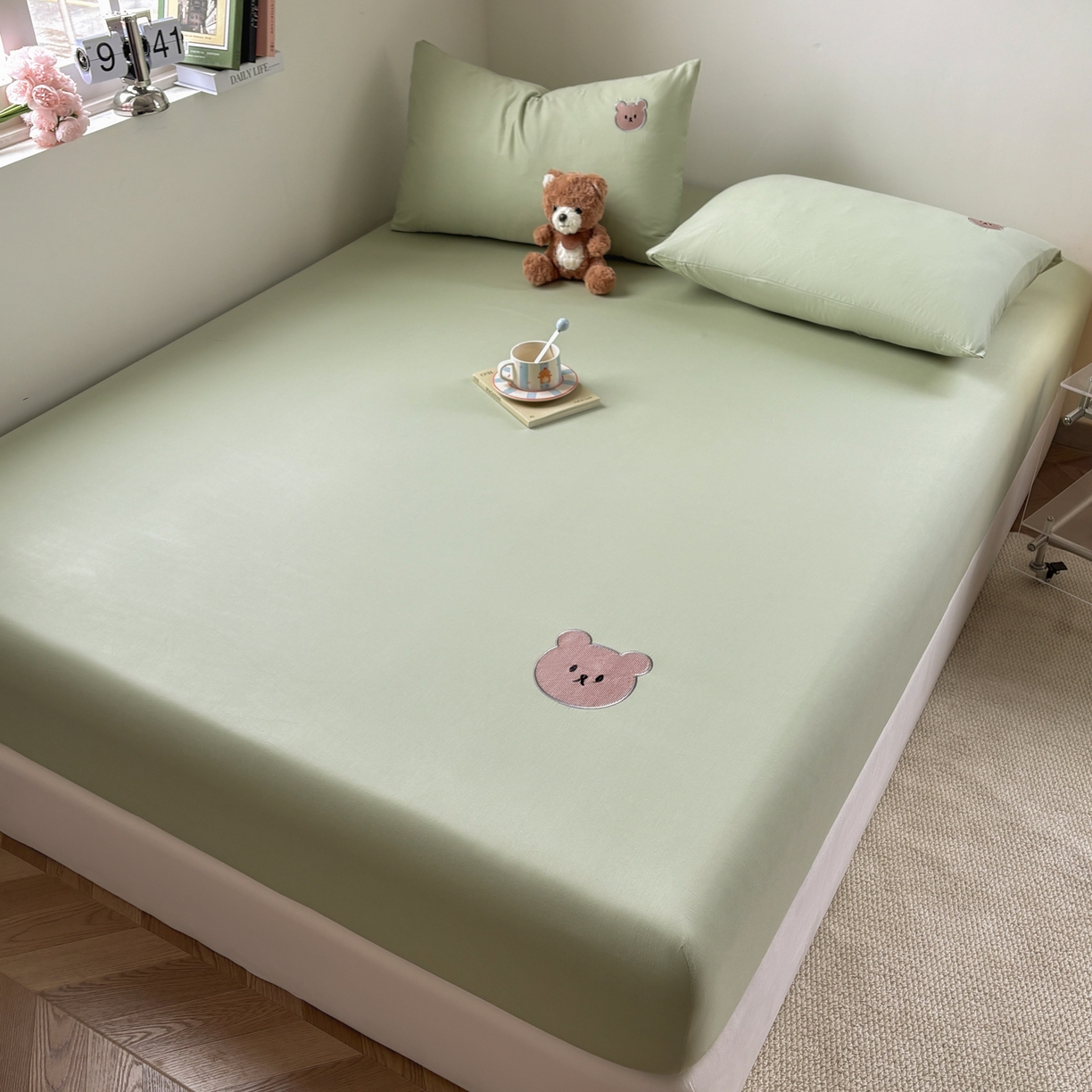 91家纺网 家纺一手货源 找家纺 居眠 2026新款全棉单层米乐熊床笠 米乐熊-绿色