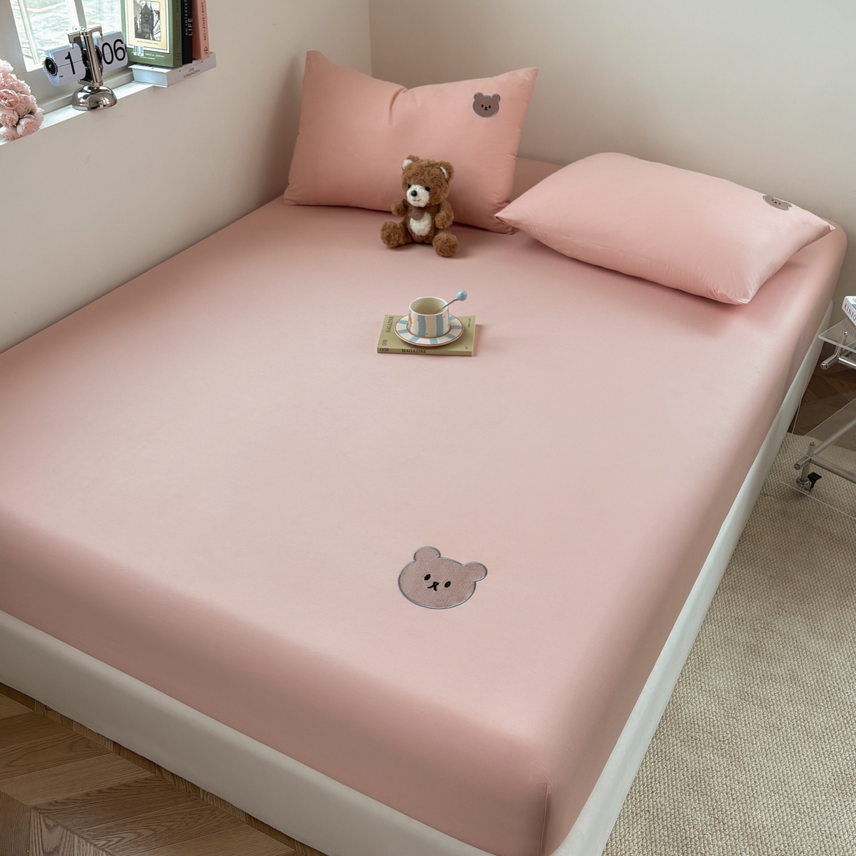 91家纺网 家纺一手货源 找家纺 居眠 2026新款全棉单层米乐熊床笠 米乐熊-粉色