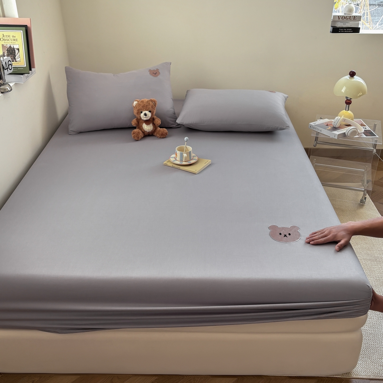 91家纺网 家纺一手货源 找家纺 居眠 2026新款全棉单层米乐熊床笠 米乐熊-灰色