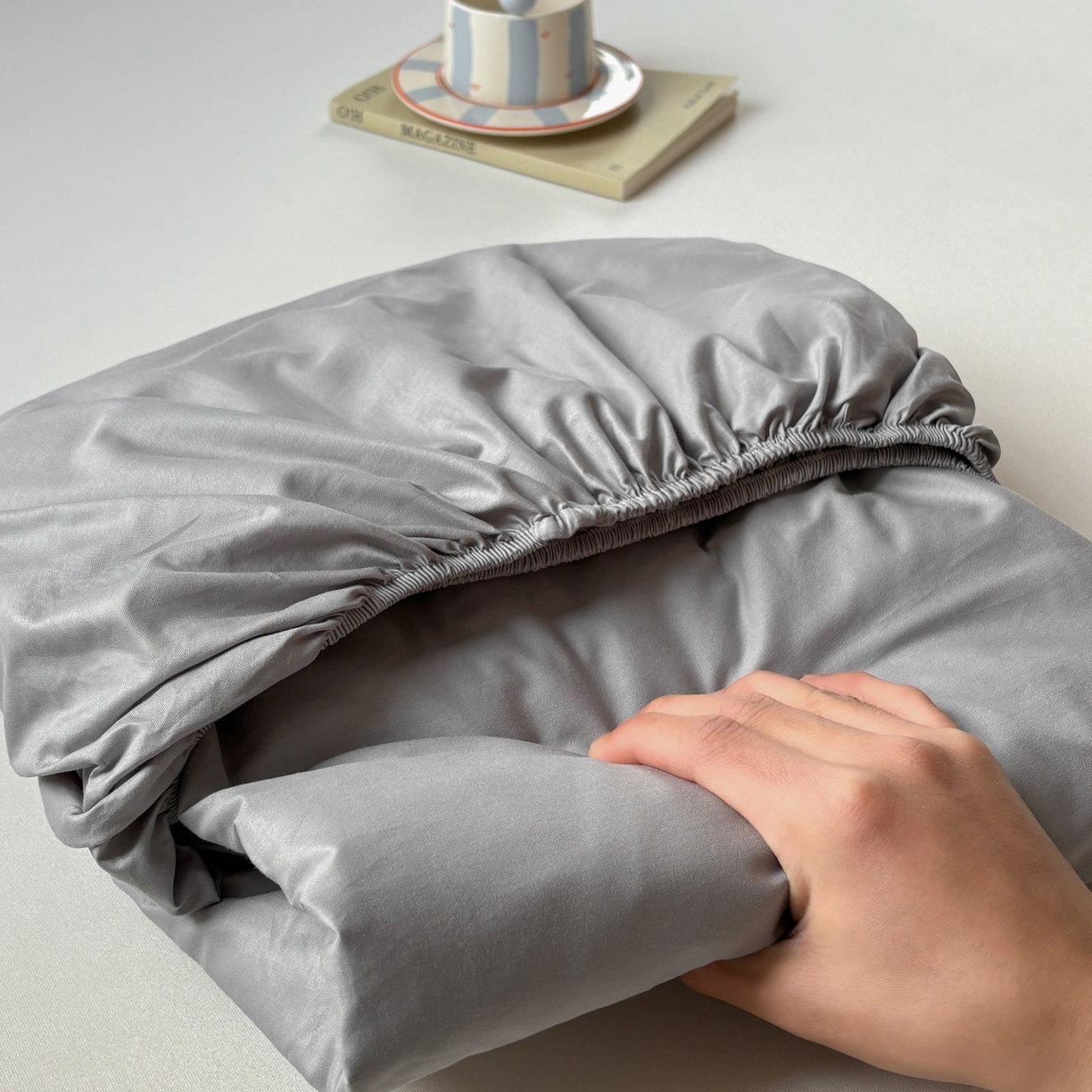 91家纺网 家纺一手货源 找家纺 居眠 2026新款全棉单层米乐熊床笠 米乐熊-白云石