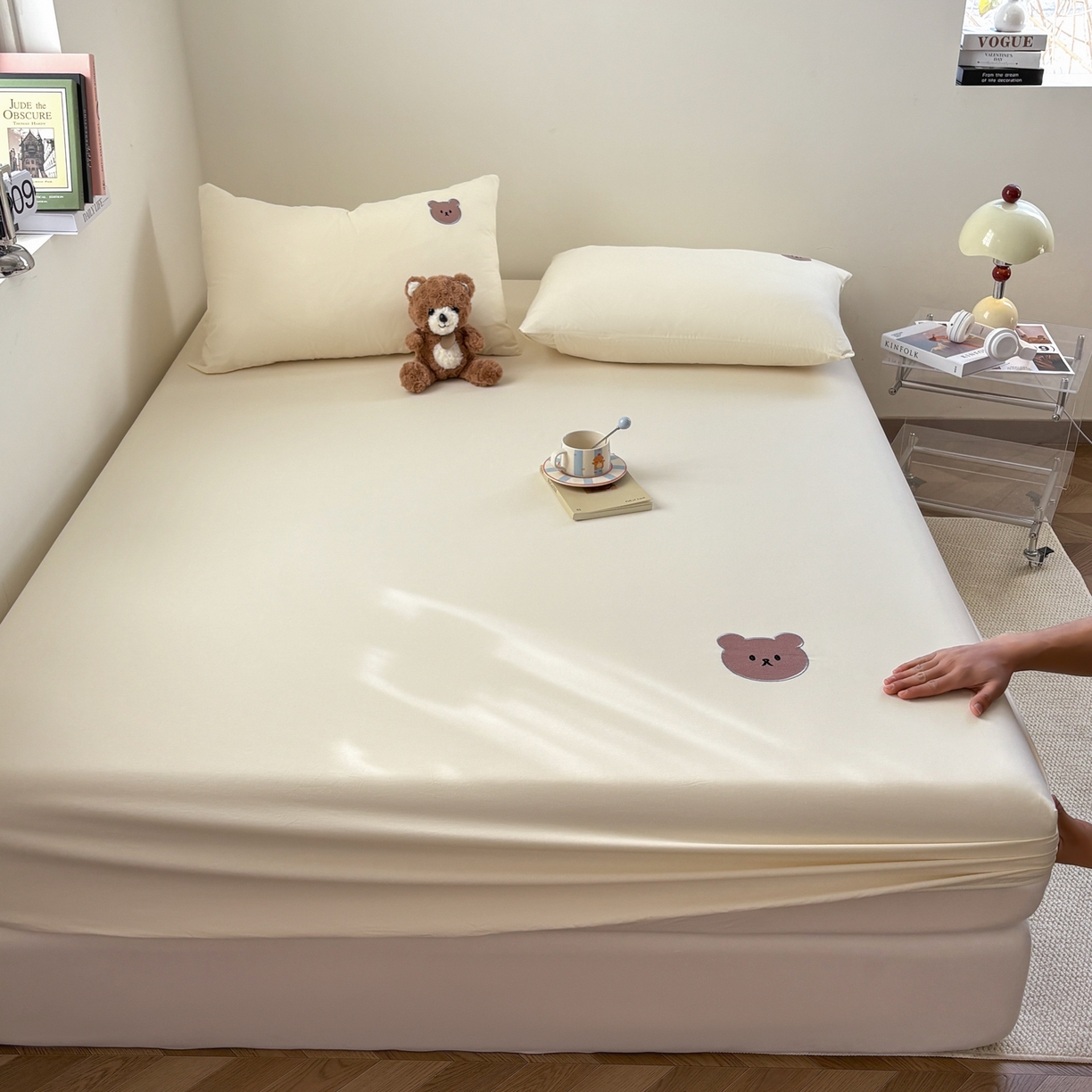 91家纺网 家纺一手货源 找家纺 居眠 2026新款全棉单层米乐熊床笠 米乐熊-米白