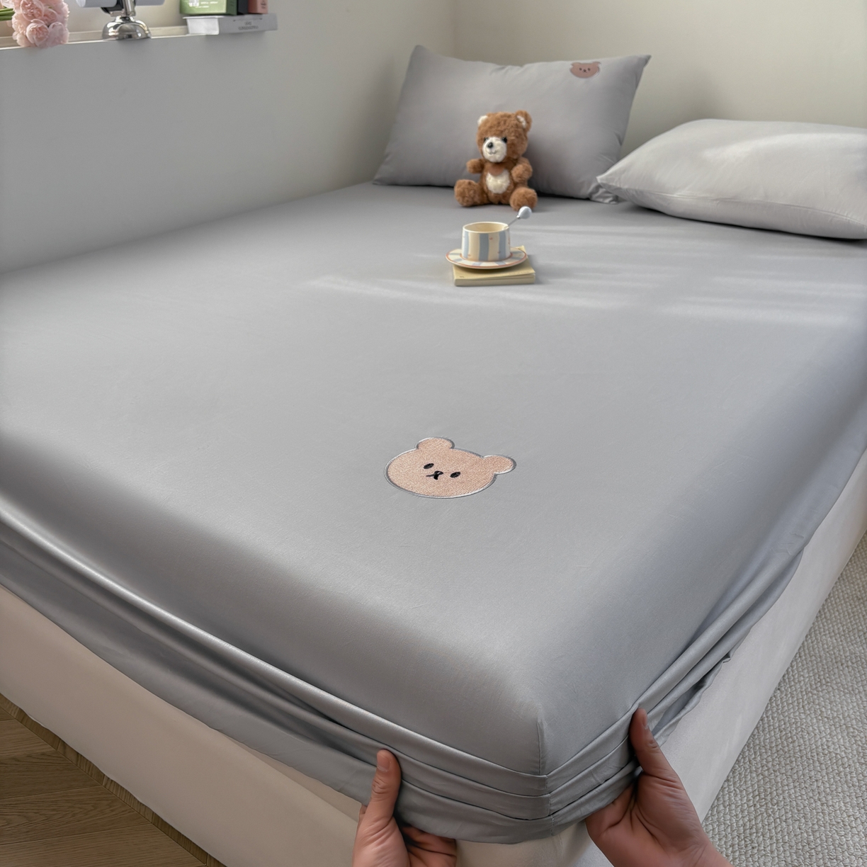 91家纺网 家纺一手货源 找家纺 居眠 2026新款全棉单层米乐熊床笠 米乐熊-白云石